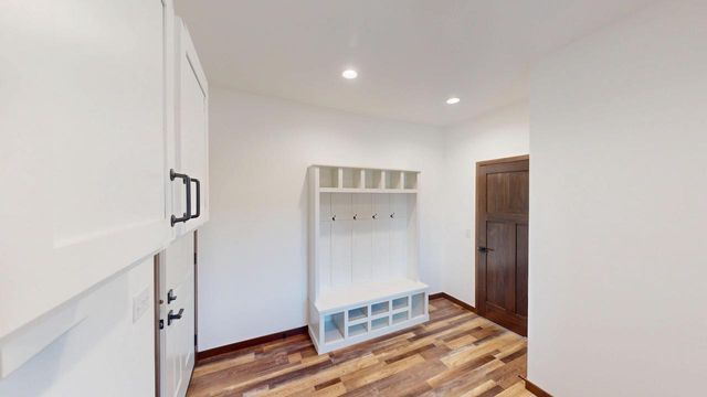 1222 Leo DRIVE, Holmen, WI 54636