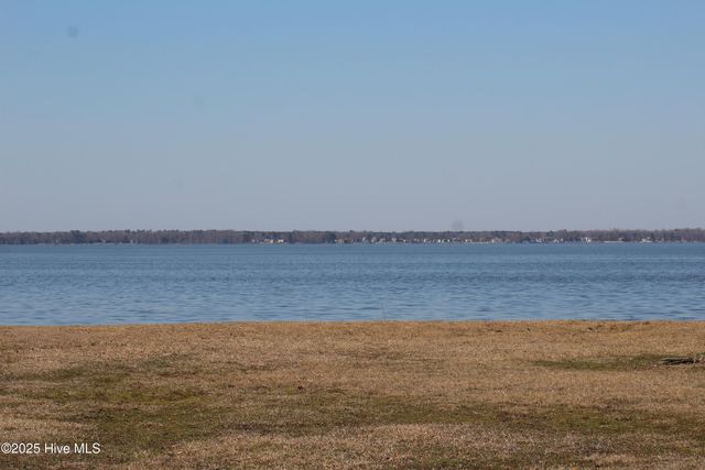 315 Newberry Landing, Roper, NC 27970