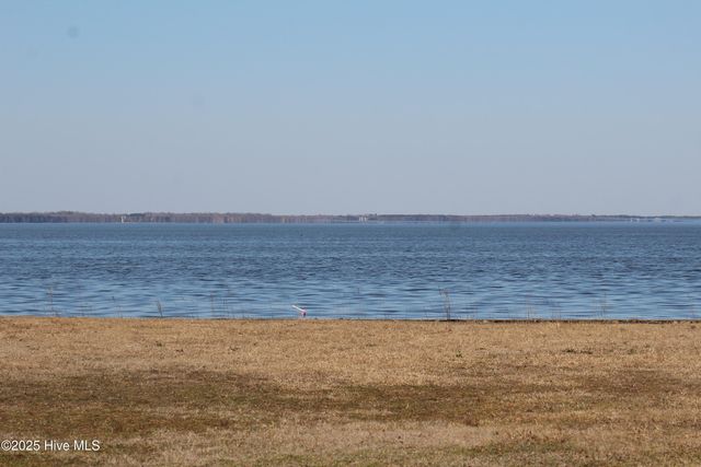 315 Newberry Landing, Roper, NC 27970