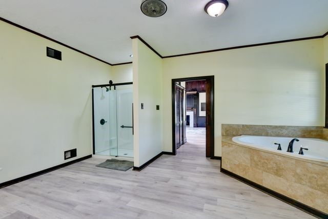 11470 Massey Road, Pilot Point, TX 76258