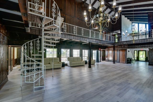 11470 Massey Road, Pilot Point, TX 76258