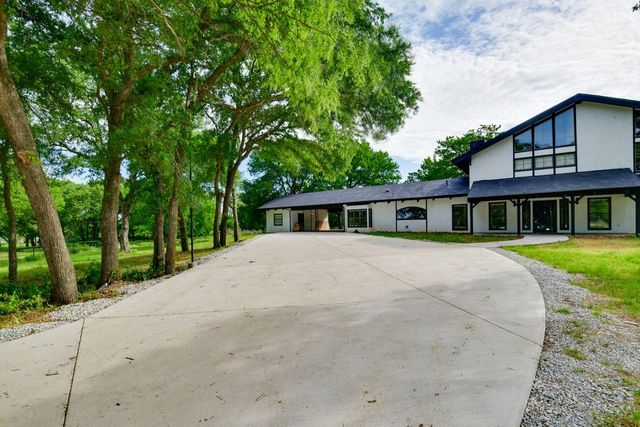 11470 Massey Road, Pilot Point, TX 76258