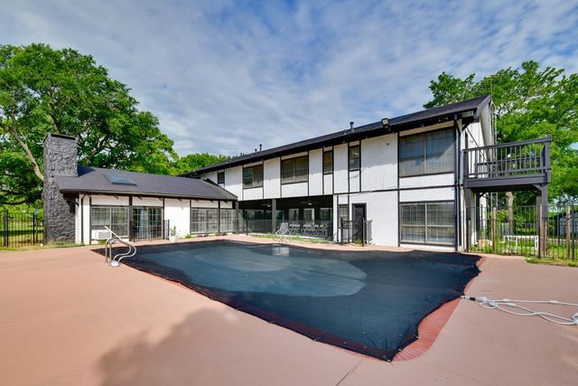 11470 Massey Road, Pilot Point, TX 76258