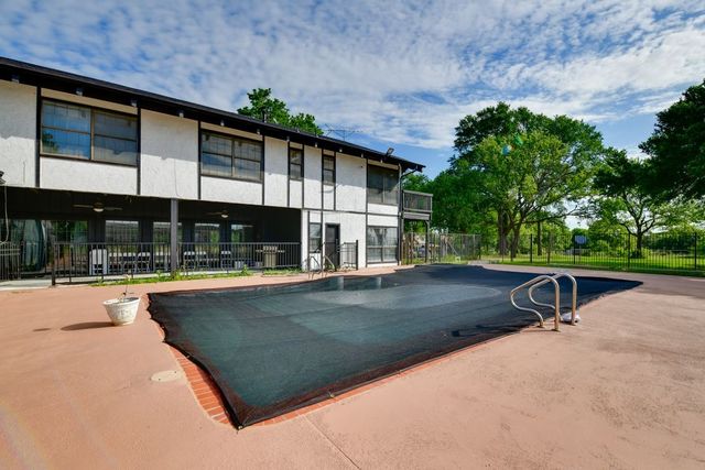 11470 Massey Road, Pilot Point, TX 76258