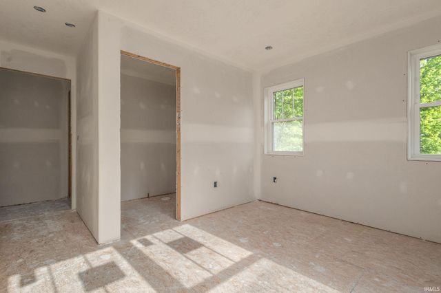 581 N Arthur Street, South Bend, IN 46617