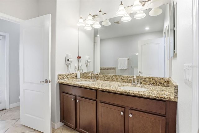 9039 SHADOW MOUNTAIN STREET, Davenport, FL 33896