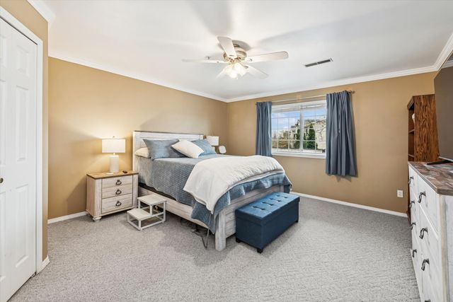 400 Sturdy Road 8a, Valparaiso, IN 46383