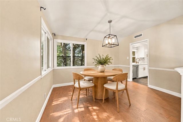 13047 Magnolia Boulevard, Sherman Oaks, CA 91423