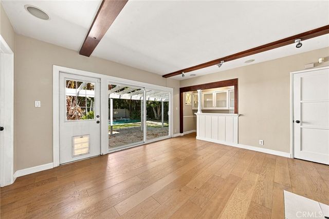 13047 Magnolia Boulevard, Sherman Oaks, CA 91423