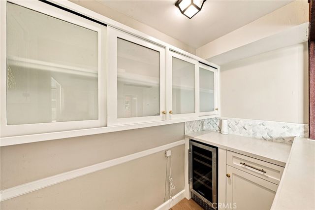 13047 Magnolia Boulevard, Sherman Oaks, CA 91423