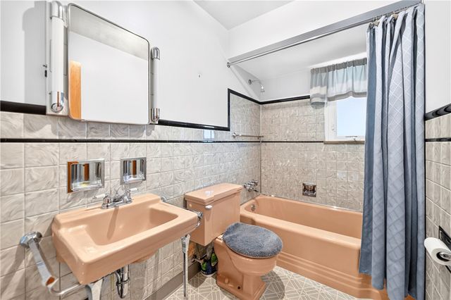 210 Dicio St, North Strabane, PA 15317