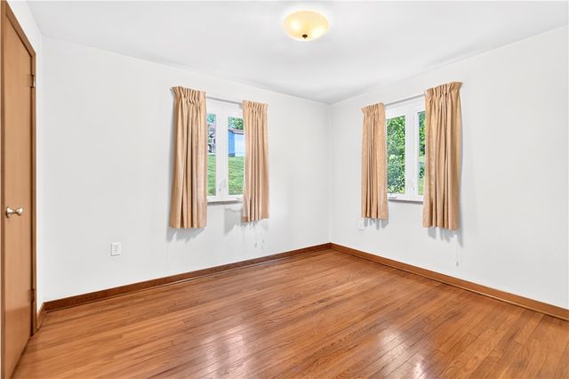 210 Dicio St, North Strabane, PA 15317