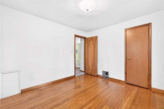 210 Dicio St, North Strabane, PA 15317