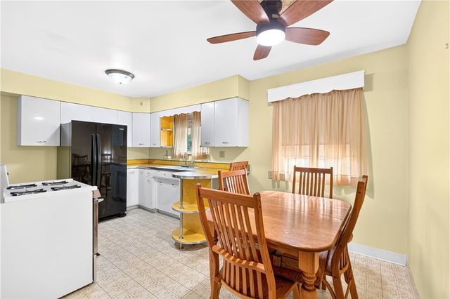 210 Dicio St, North Strabane, PA 15317