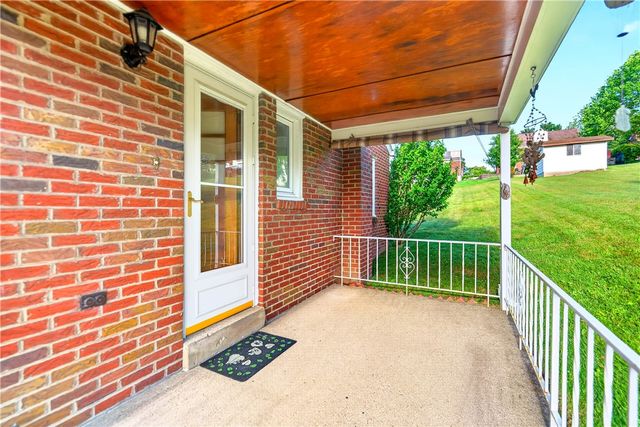 210 Dicio St, North Strabane, PA 15317