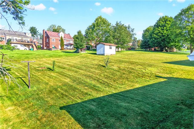 210 Dicio St, North Strabane, PA 15317
