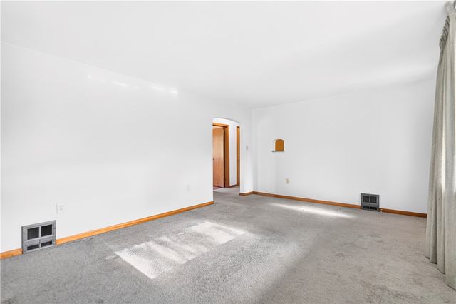 210 Dicio St, North Strabane, PA 15317