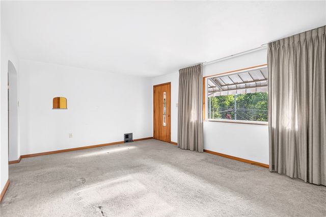 210 Dicio St, North Strabane, PA 15317