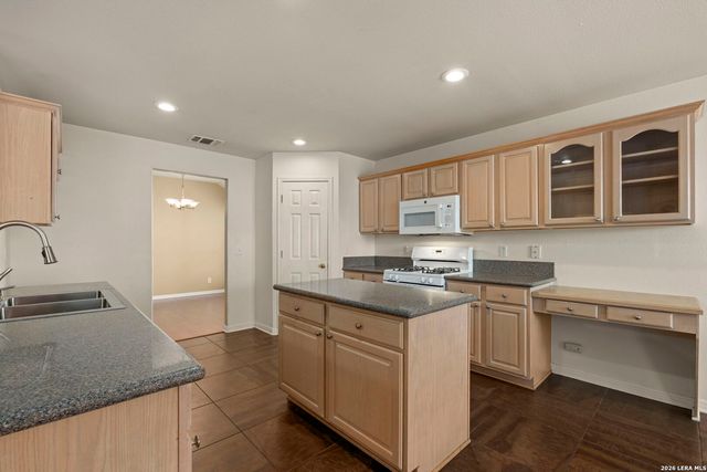 2207 Encino Dew, San Antonio, TX 78259