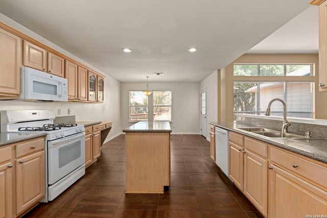 2207 Encino Dew, San Antonio, TX 78259
