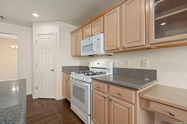 2207 Encino Dew, San Antonio, TX 78259