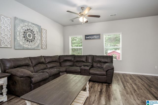 295 OAK LEAF CIRCLE, Pell City, AL 35125