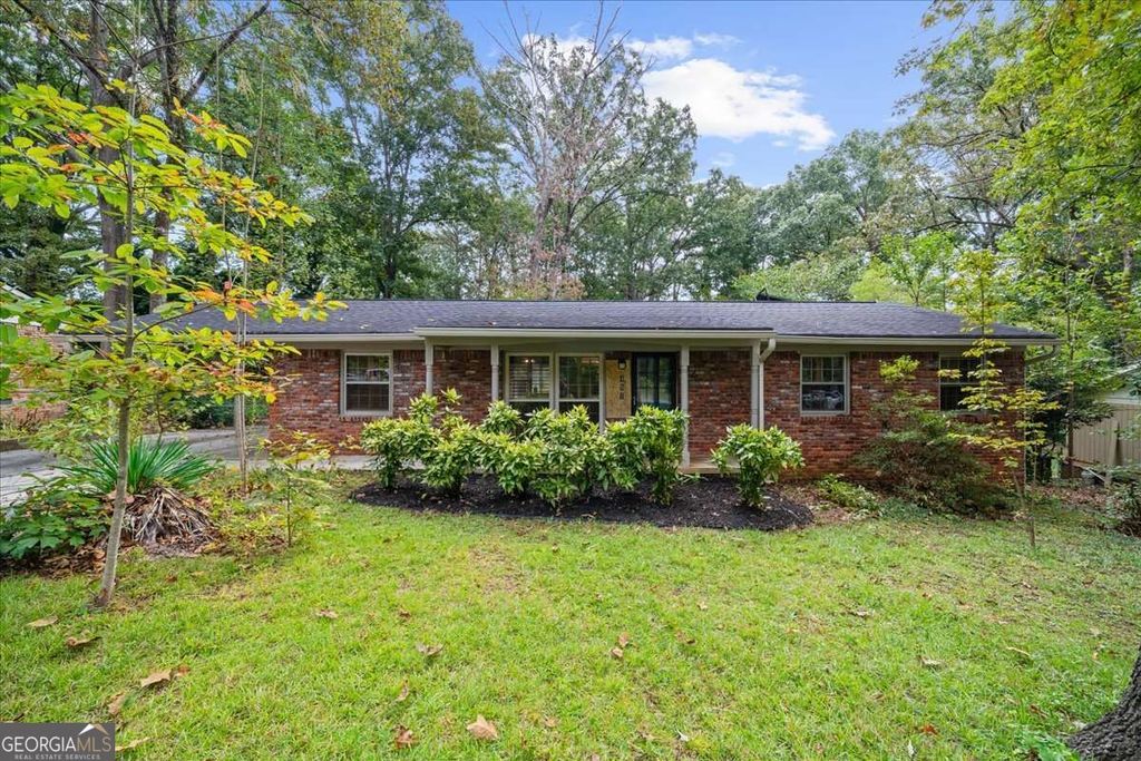 451 Mount Vista Road, Stone Mountain, GA 30087 — exterior