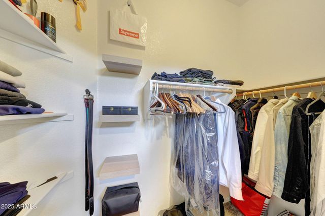 2725 E MINE CREEK Road 2058, Phoenix, AZ 85024