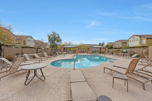 2725 E MINE CREEK Road 2058, Phoenix, AZ 85024