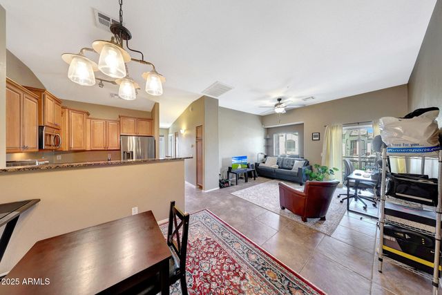 2725 E MINE CREEK Road 2058, Phoenix, AZ 85024