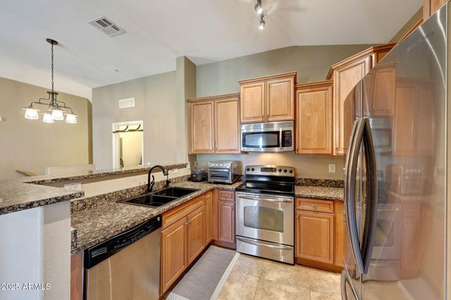 2725 E MINE CREEK Road 2058, Phoenix, AZ 85024