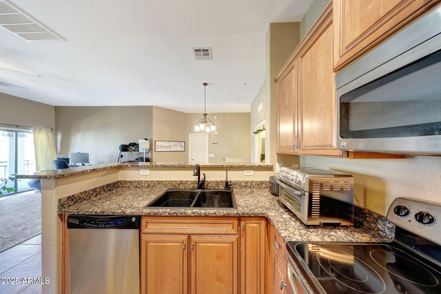 2725 E MINE CREEK Road 2058, Phoenix, AZ 85024