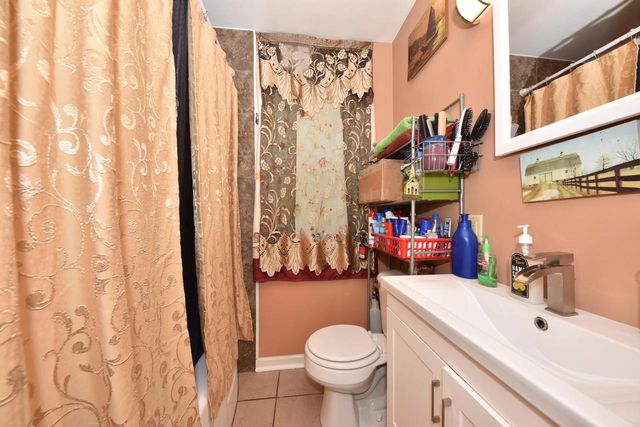 5556 N 54th STREET, Milwaukee, WI 53218