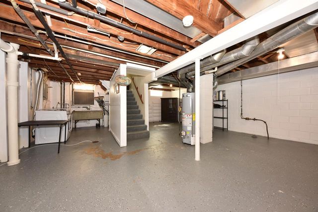 5556 N 54th STREET, Milwaukee, WI 53218