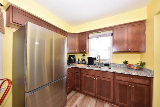 5556 N 54th STREET, Milwaukee, WI 53218