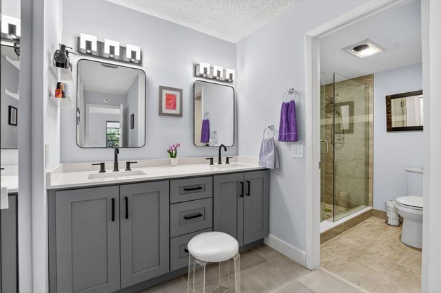 8310 Casa Del Lago B, Boca Raton, FL 33433