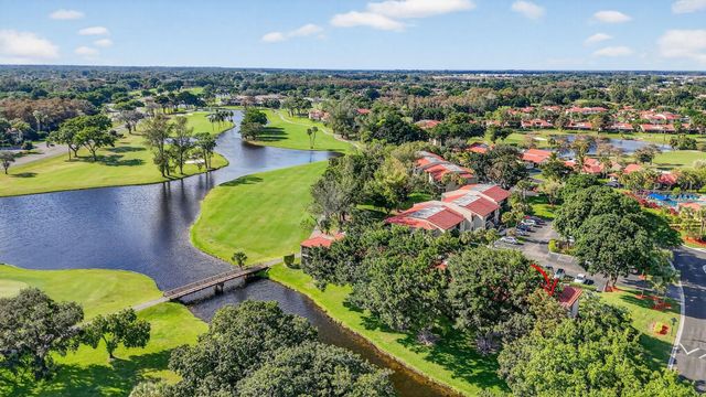 8310 Casa Del Lago B, Boca Raton, FL 33433