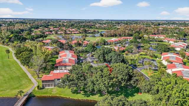 8310 Casa Del Lago B, Boca Raton, FL 33433