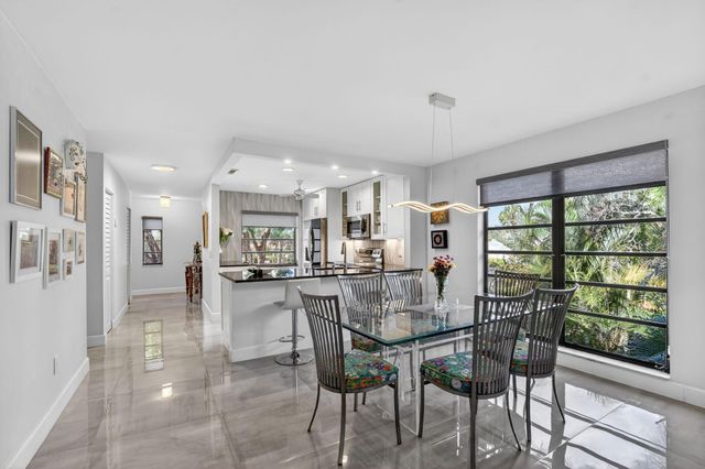 8310 Casa Del Lago B, Boca Raton, FL 33433