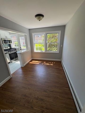 128 Boyden Ave 128, Maplewood Twp., NJ 07040