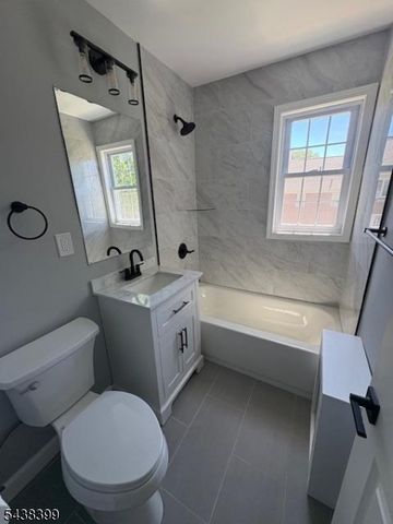 128 Boyden Ave 128, Maplewood Twp., NJ 07040