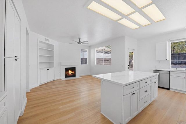24798 Oakhurst Court, Murrieta, CA 92563