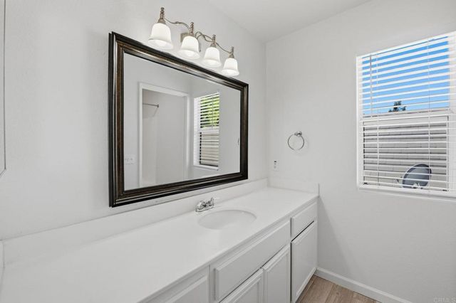 24798 Oakhurst Court, Murrieta, CA 92563