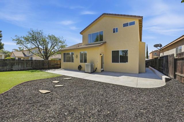 24798 Oakhurst Court, Murrieta, CA 92563