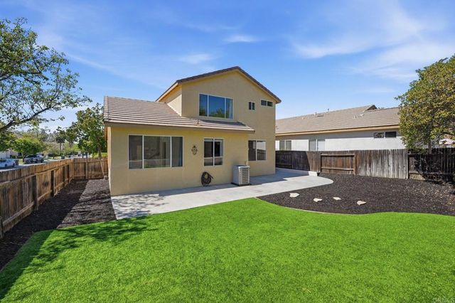 24798 Oakhurst Court, Murrieta, CA 92563
