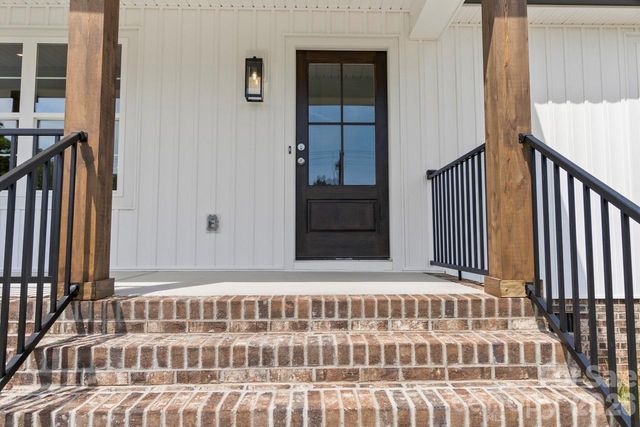 725 Alf Hoover Road, Lincolnton, NC 28092
