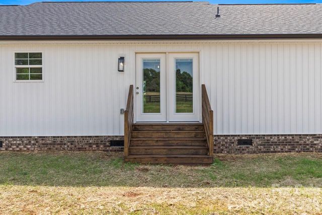 725 Alf Hoover Road, Lincolnton, NC 28092