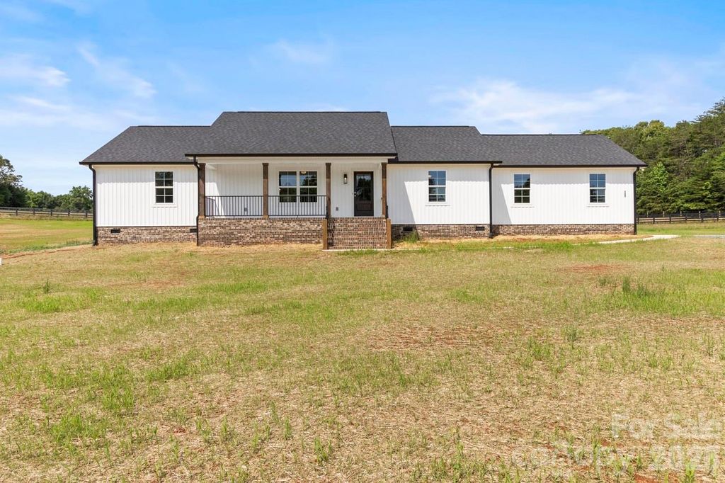 725 Alf Hoover Road, Lincolnton, NC 28092