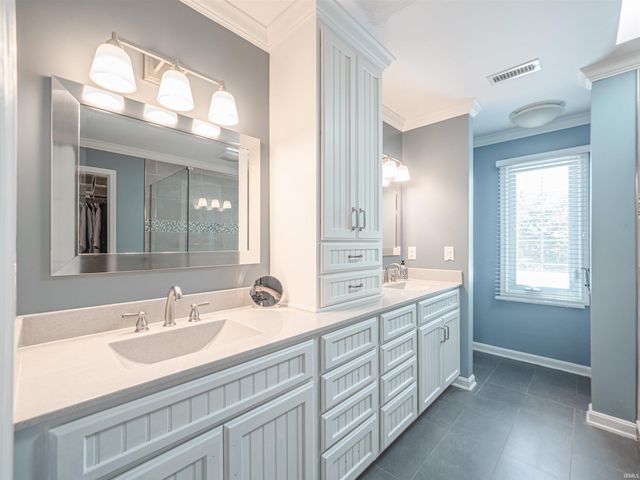 3466 Pine Ridge Drive, Newburgh, IN 47630