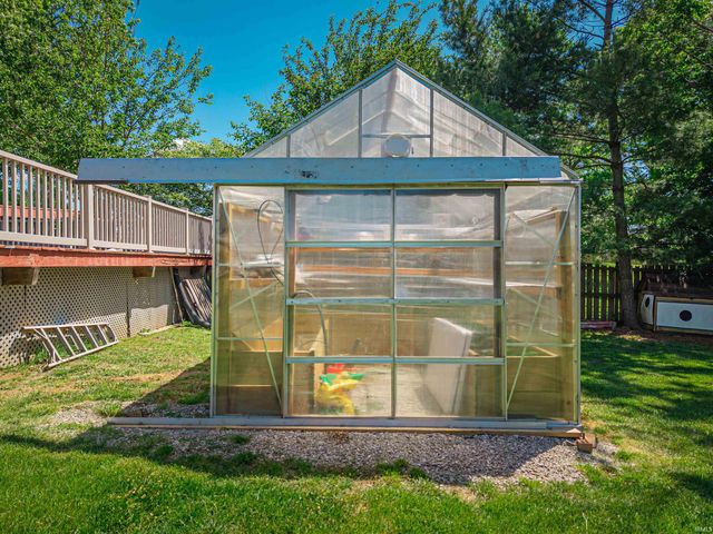 3466 Pine Ridge Drive, Newburgh, IN 47630